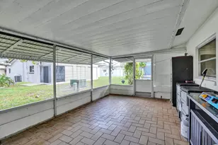 8513 NW 57th Ct NW, Tamarac, FL 33321 - Photo 14