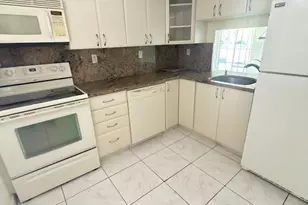 9374 SW 3rd St, Boca Raton, FL 33428 - Photo 2