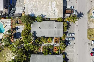 560-564 NE 34th St, Oakland Park, FL 33334 - Photo 6