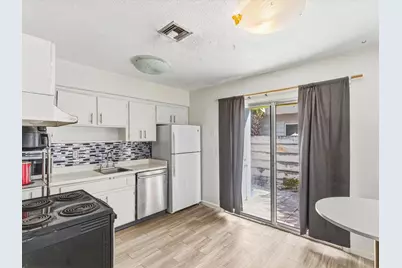 560-564 NE 34th Street, Oakland Park, FL 33334 - Photo 28
