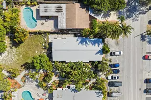 560-564 NE 34th St, Oakland Park, FL 33334 - Photo 8
