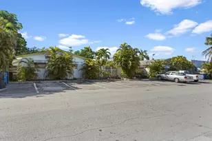 560-564 NE 34th St, Oakland Park, FL 33334 - Photo 22