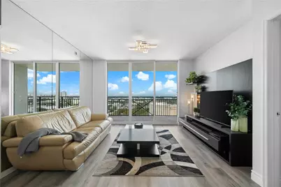 610 W Las Olas Boulevard #1514N, Fort Lauderdale, FL 33312 - Photo 2