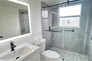 115 Ventnor F, Deerfield Beach, FL 33442 - Photo 4