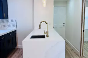 105 NW 28th Way, Fort Lauderdale, FL 33311 - Photo 6