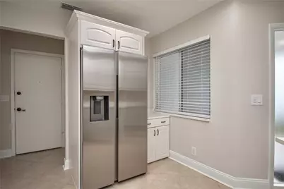 9107 Chatsworth Cascades Circle, Boca Raton, FL 33434 - Photo 10