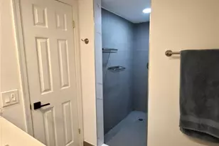 3051 NE 48th St, Fort Lauderdale, FL 33308 - Photo 20