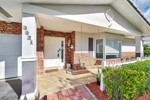 9921 NW 38th St, Coral Springs, FL 33065 - Photo 18