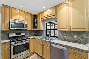 11841 NW 39th Pl, Sunrise, FL 33323 - Photo 20