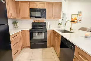 2445 SW 18th Terrace, Fort Lauderdale, FL 33315 - Photo 8