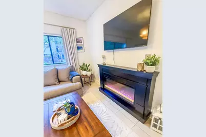 2445 SW 18th Terrace #504, Fort Lauderdale, FL 33315 - Photo 4