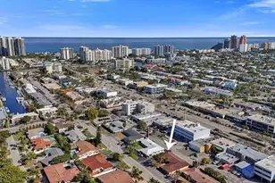 2732 NE 32nd St, Fort Lauderdale, FL 33306 - Photo 2