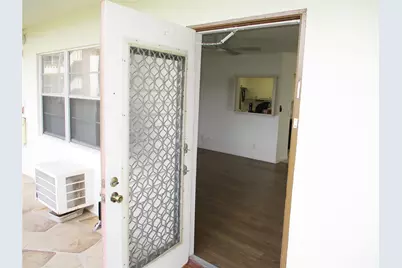 513 Mansfield M #513, Boca Raton, FL 33434 - Photo 2