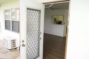 513 Mansfield M, Boca Raton, FL 33434 - Photo 2