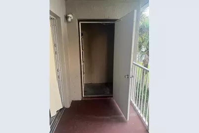 5031 Wiles Road #202, Coconut Creek, FL 33073 - Photo 10