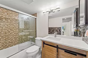 8941 S Hollybrook Blvd, Pembroke Pines, FL 33025 - Photo 10