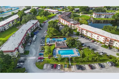 8941 S Hollybrook Boulevard #205, Pembroke Pines, FL 33025 - Photo 6