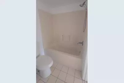 3700 N 56th Avenue #1015, Hollywood, FL 33021 - Photo 10