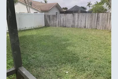 6269 Woodbury Road, Boca Raton, FL 33433 - Photo 6