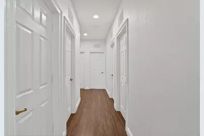 8751 NW 102nd Place, Doral, FL 33178 - Photo 32