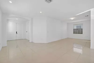 8751 NW 102nd Place, Doral, FL 33178 - Photo 10