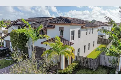 8751 NW 102nd Place, Doral, FL 33178 - Photo 4