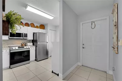 9511 Weldon Circle #105, Fort Lauderdale, FL 33321 - Photo 6