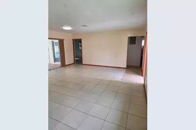 3948 NW 39 Avenue, Lauderdale Lakes, FL 33309 - Photo 4