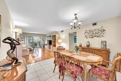 2102 Lucaya Bend #D2, Coconut Creek, FL 33066 - Photo 2