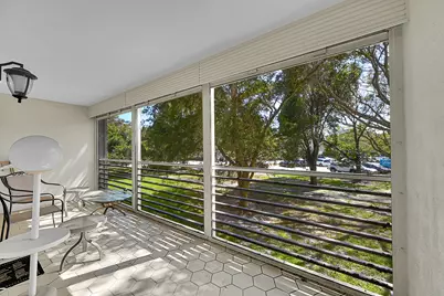 2102 Lucaya Bend #D2, Coconut Creek, FL 33066 - Photo 8