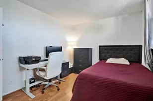 9480 Poinciana Pl, Davie, FL 33324 - Photo 16