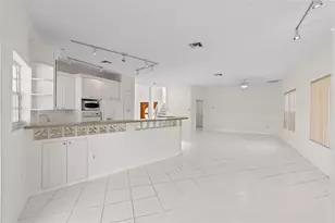 2671 NE 22nd Ct, Pompano Beach, FL 33062 - Photo 14