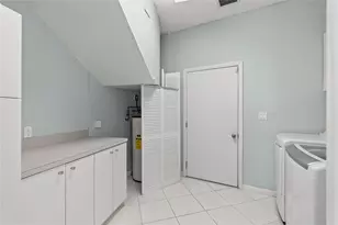 2671 NE 22nd Ct, Pompano Beach, FL 33062 - Photo 32