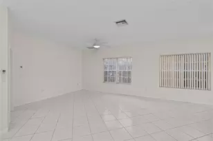 2671 NE 22nd Ct, Pompano Beach, FL 33062 - Photo 12