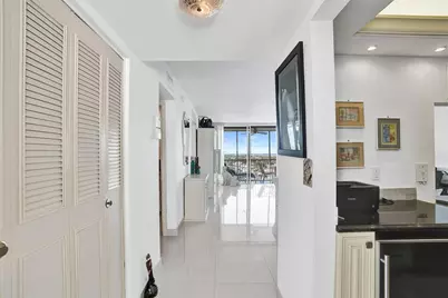303 N Riverside Drive #PH3, Pompano Beach, FL 33062 - Photo 8