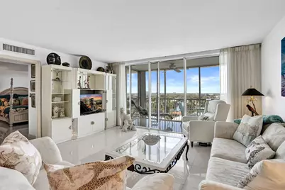 303 N Riverside Drive #PH3, Pompano Beach, FL 33062 - Photo 6