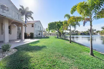 18435 NW 10th Street, Pembroke Pines, FL 33029 - Photo 40