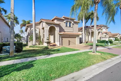 18435 NW 10th Street, Pembroke Pines, FL 33029 - Photo 2