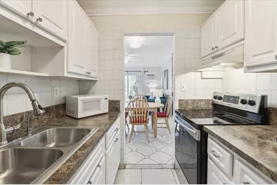 720 Orton Avenue #206, Fort Lauderdale, FL 33304 - Photo 2