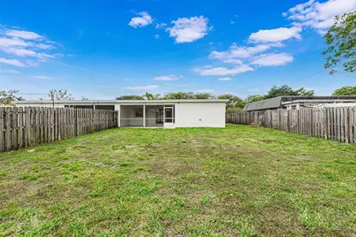 6821-6825 NW 11th Place #6825, Plantation, FL 33313 - Photo 4