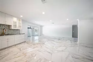 16770 Lakeview Ct, Weston, FL 33326 - Photo 6