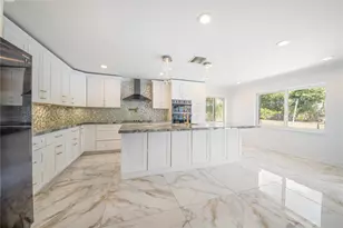 16770 Lakeview Ct, Weston, FL 33326 - Photo 12