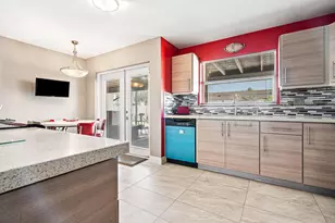 1375 SW 29th Ave, Deerfield Beach, FL 33442 - Photo 22