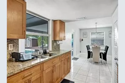 545 NW 46th Avenue, Plantation, FL 33317 - Photo 10