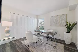 5916 Woodland Point Pl, Tamarac, FL 33319 - Photo 10