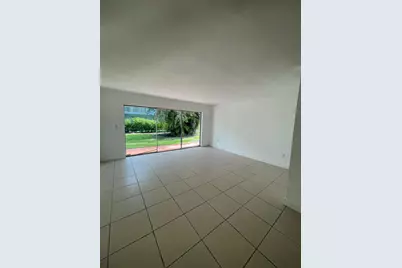 9365 Fontainebleau Boulevard #E117, Miami, FL 33172 - Photo 4