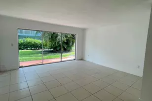 9365 Fontainebleau Blvd, Miami, FL 33172 - Photo 4