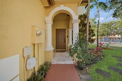 14122 SW 51st Court, Miramar, FL 33027 - Photo 4