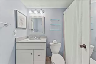 1088 Harwood F, Deerfield Beach, FL 33442 - Photo 8