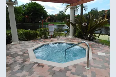 10773 Cleary Boulevard #307, Plantation, FL 33324 - Photo 4
